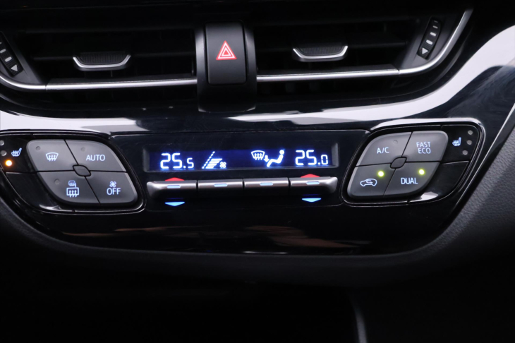 Toyota C-HR 2,0 E-CVT 112kW Executive