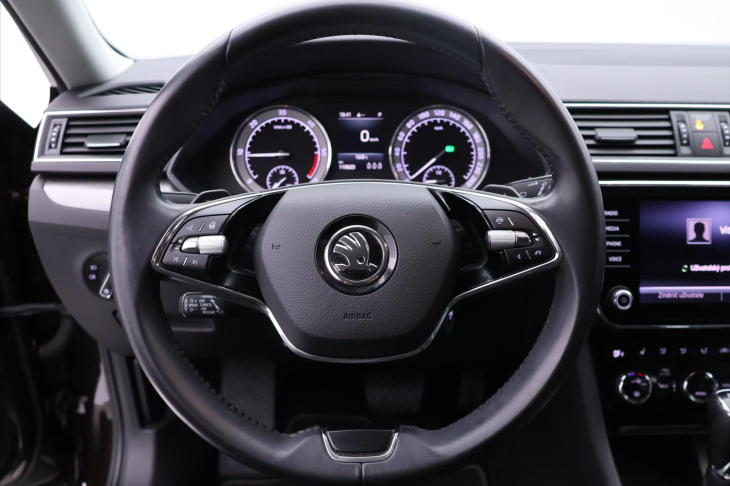 Škoda Superb 2,0 TDI 110kW Style DSG DPH CZ