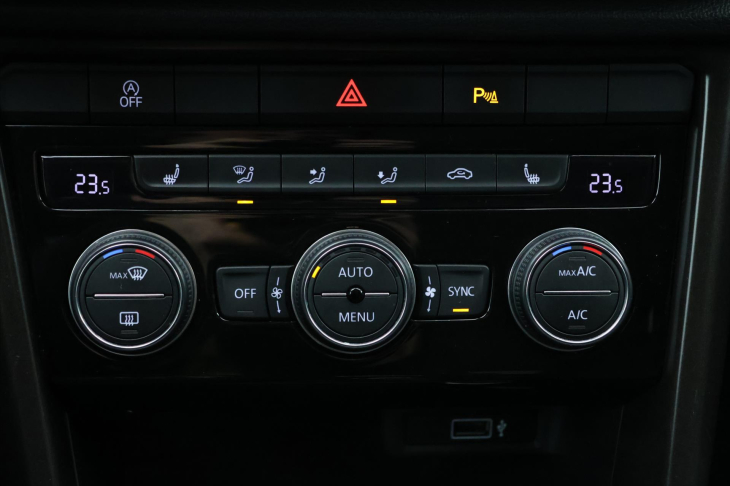 Volkswagen T-Roc 2,0 TDI 110kW 4Motion 1.Maj.