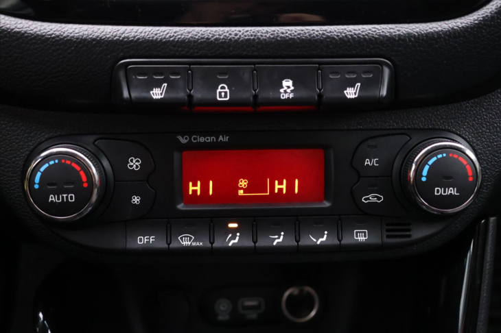 Kia Ceed 1,6 CRDi 100kW Exclusive CZ