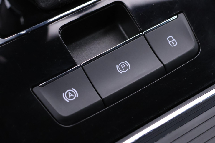 Škoda Superb 2,0 TDI 147kW CZ 4x4 L&K DSG DPH