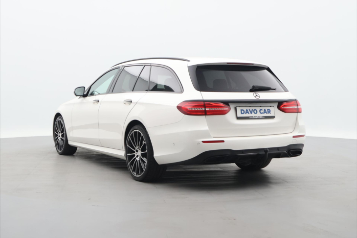 Mercedes-Benz Třídy E 2,9 400D 250kW AMG Softclose
