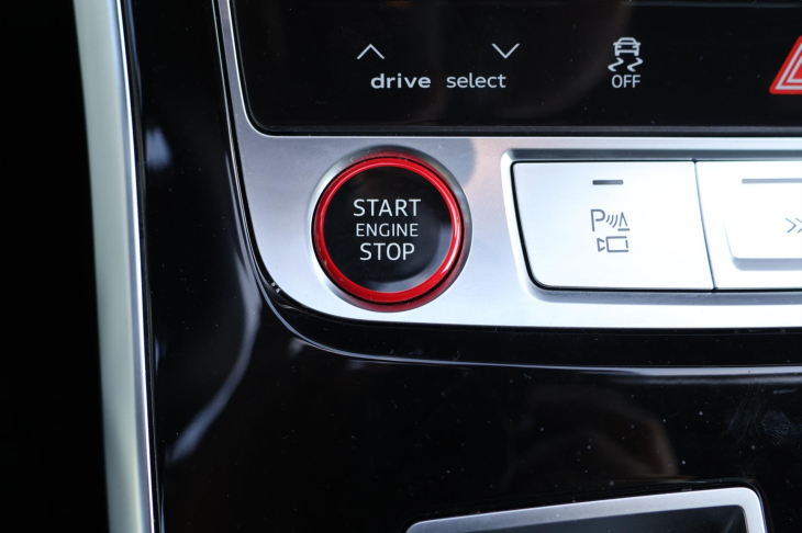 Audi SQ7 4,0 TFSI 373KW CZ ZÁRUKA