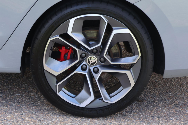 Škoda Octavia 2,0 TSI RS 180kW DSG CZ 1.Maj
