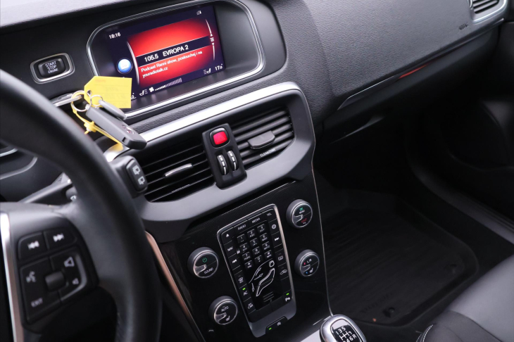 Volvo V40 2,0 D2 Winter Packet LED