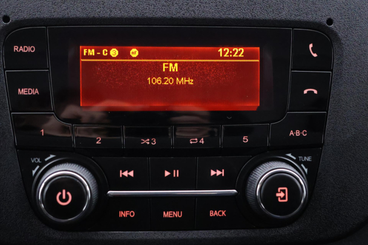 Iveco Daily 3,0 35S18 132kW L4H2 DPH