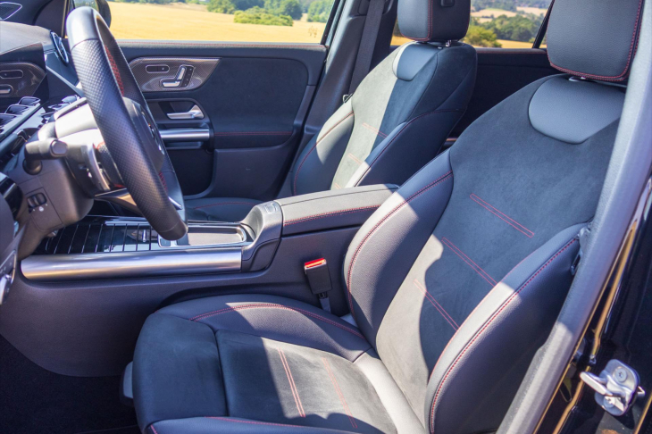 Mercedes-Benz GLA 2,0 200d 4MATIC AMG Premium