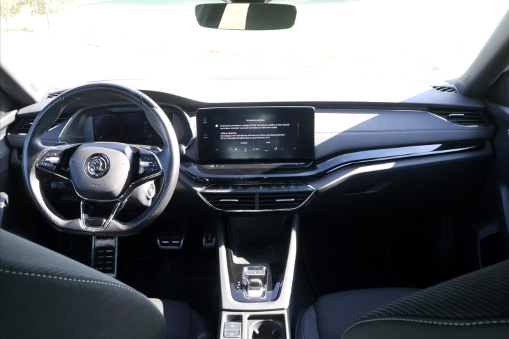 Škoda Octavia 2,0 TDI DSG Style Sport DPH