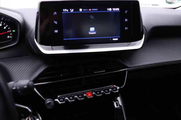 Peugeot 2008 1,2 PT 74kW Active 1.Maj.