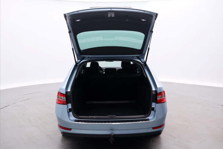 Škoda Superb 2,0 TDI 110kW Style DSG LED CZ
