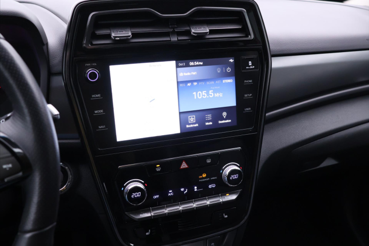 SsangYong Tivoli 1,5 T-GDI 120kW Navi Kůže Tažné