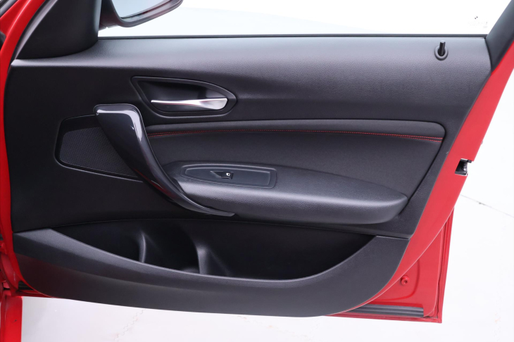 BMW Řada 1 1,6 116i 100kW Aut. Sport Xenon