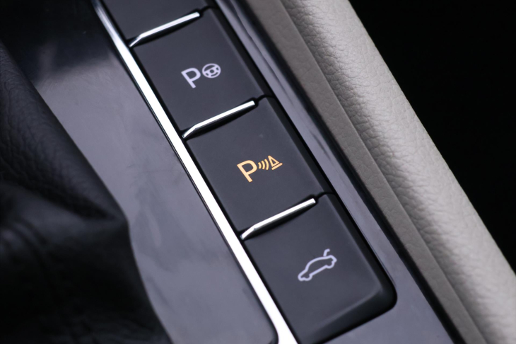 Škoda Superb 2,0 TSI 206kW DSG 4x4 CZ L&K