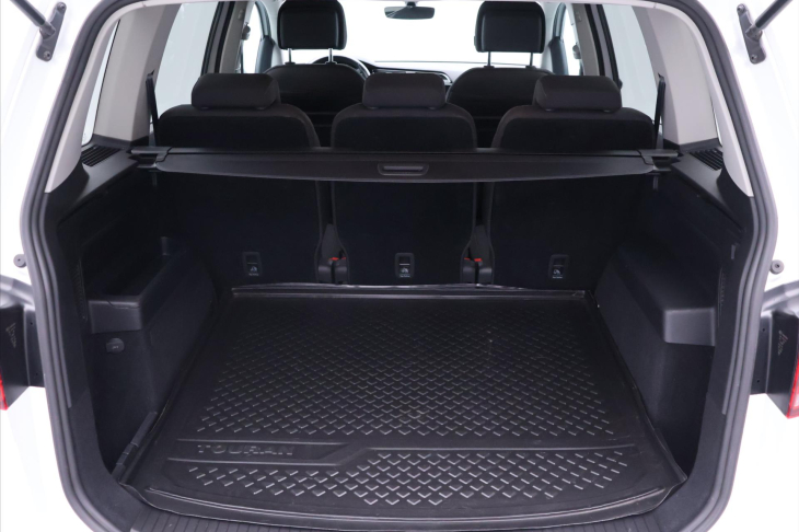 Volkswagen Touran 1,5 TSI EVO 110kW Comfortline CZ