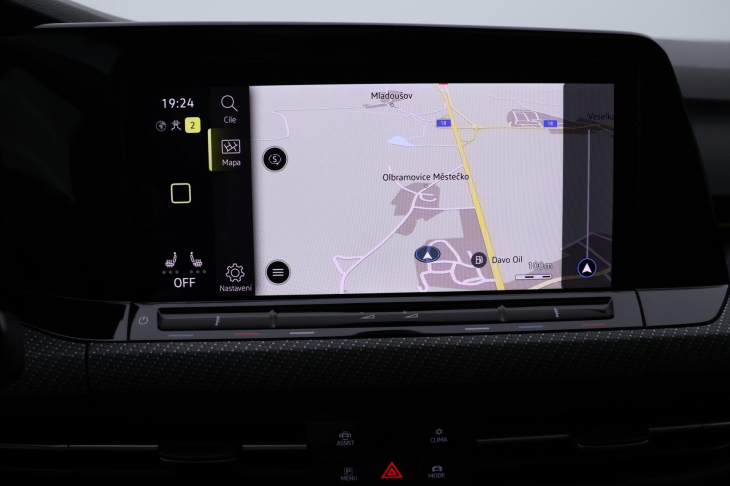 Volkswagen Golf 2,0 TDI DSG R-line Virtual DPH