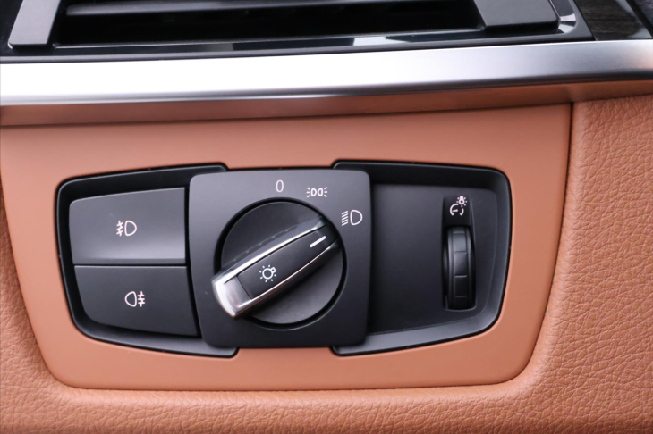 BMW Řada 4 2,0 420d 135kW Luxury Xenon