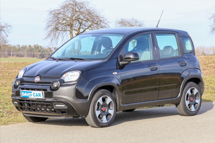 Fiat Panda 1,0 i Hybrid Cross Klima DPH