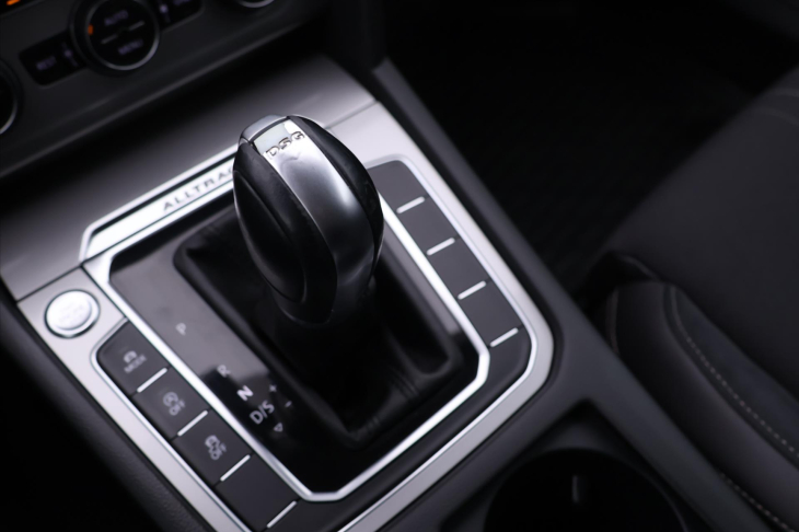 Volkswagen Passat 2,0 TDI 140kW DSG LED Alltrack