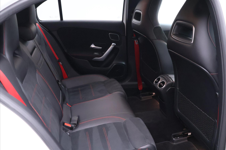 Mercedes-Benz Třídy A 2,0 35 AMG 225kW CZ DPH