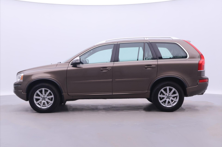 Volvo XC90 2,4 D5 147kW AWD Summum 7-Míst