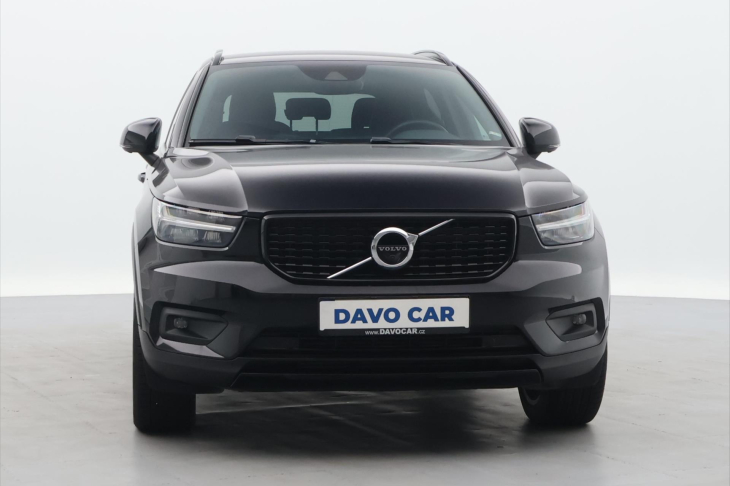 Volvo XC40 2,0 T4 Drive-E 140kW CZ R-Design