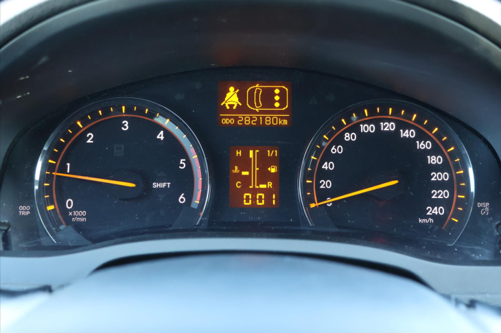 Toyota Avensis 2,2 D-4D 110kW Xenon Kessy