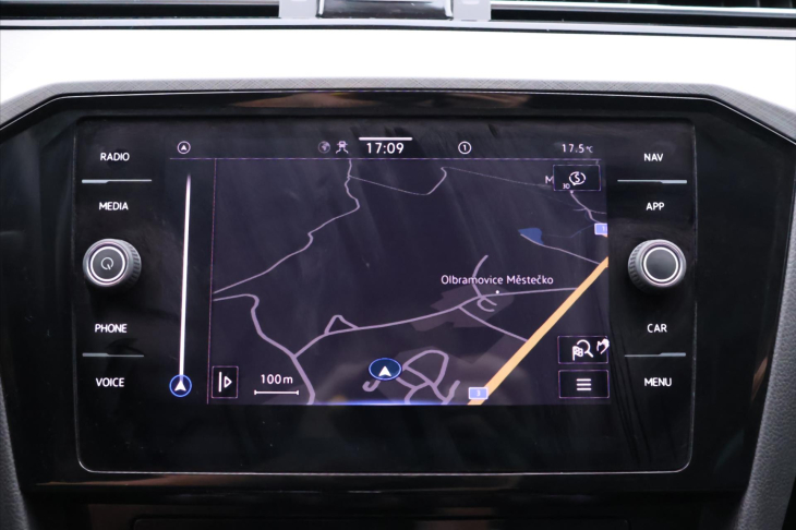 Volkswagen Passat 2,0 TDI 110kW DSG Matrix DPH