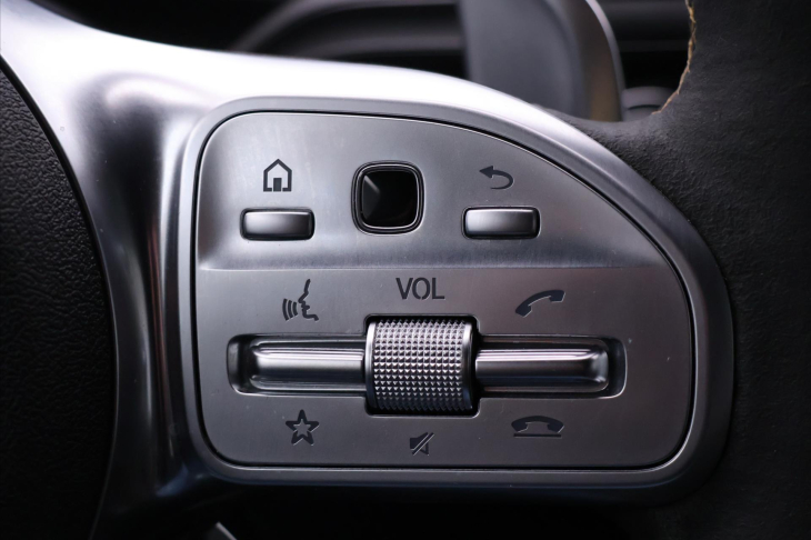 Mercedes-Benz Třídy A 2,0 310kW 45s AMG 4MATIC+ DPH