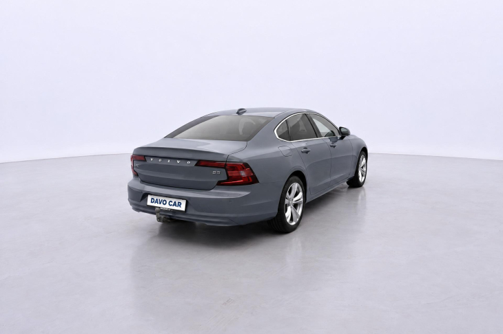 Volvo S90 2,0 B5 184kW CZ DPH