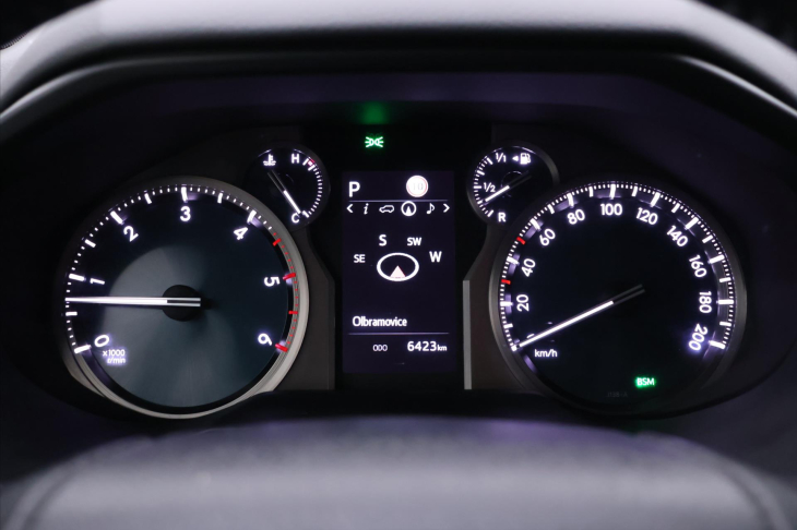 Toyota Land Cruiser 2,8 D-4D 150kW Aut. Invincible