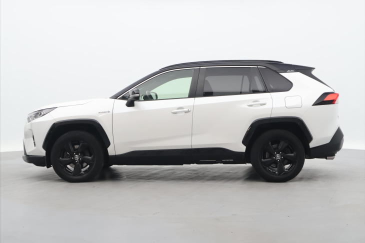 Toyota RAV4 2,5 e-CVT 131kW Selection 4WD CZ
