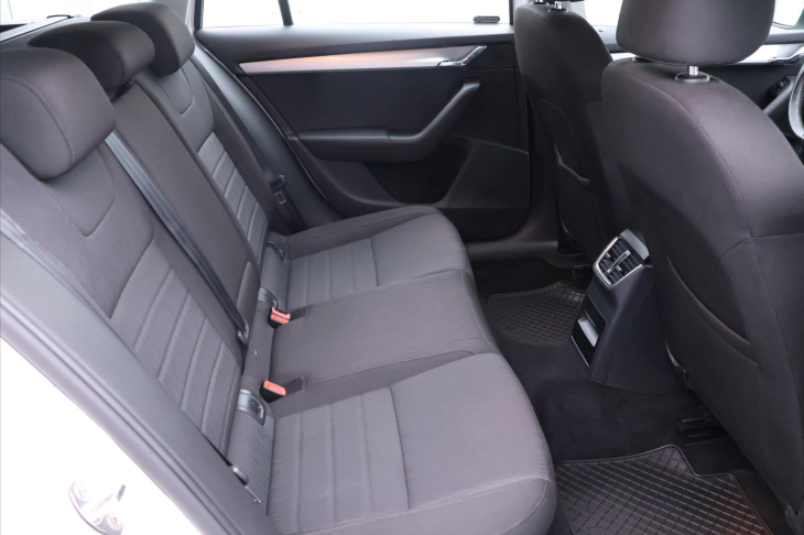 Škoda Octavia 2,0 TDI 110kW CZ Style DPH