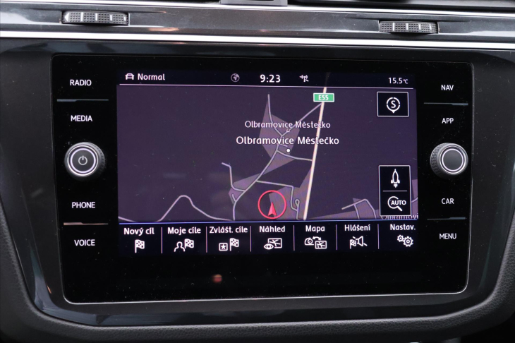 Volkswagen Tiguan 1,5 TSI R-line virtual DPH LED