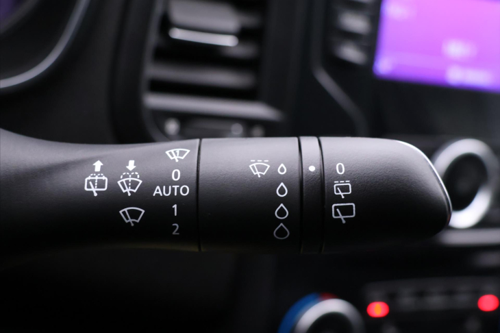 Renault Mégane 1,2 TCe 74kW CZ Aut.klima