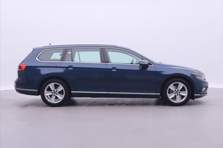 Volkswagen Passat 2,0 TDI 110 kW Elegance DSG DPH CZ