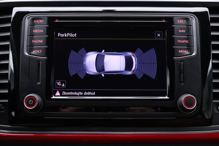 Volkswagen Beetle 1,2 TSI 77kW Aut.klima Kůže