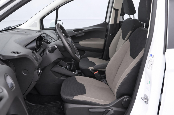 Ford Tourneo 1,5 TDCi 71kW Titanium CZ