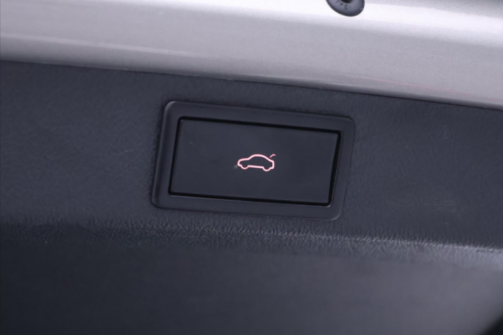 Škoda Octavia 2,0 TDI 135kW DSG Tažné 4x4