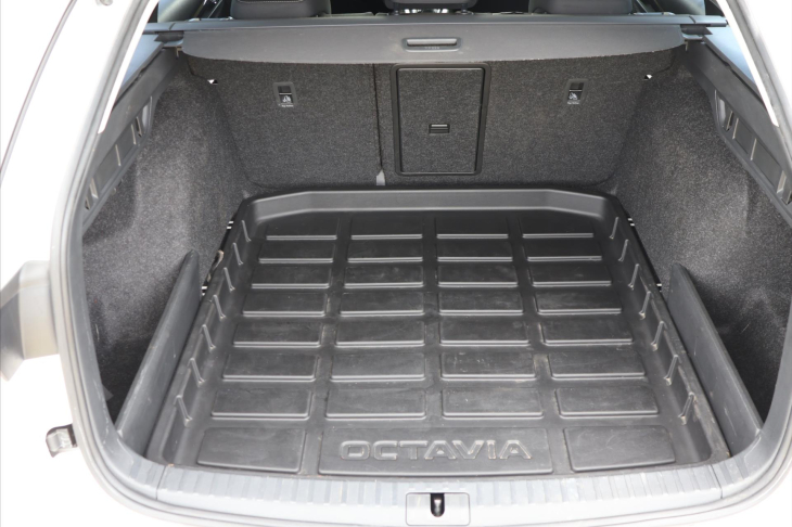 Škoda Octavia 2,0 TDI 85kW Ambition CZ