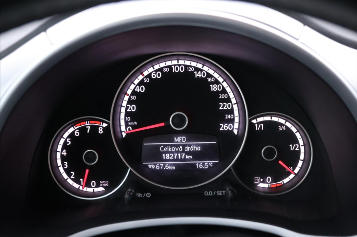 Volkswagen Beetle 1,2 TSI 77kW Design Serv.kniha