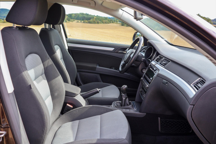 Škoda Superb 2,0 TDI Exclusive Xenon 1.Maj.