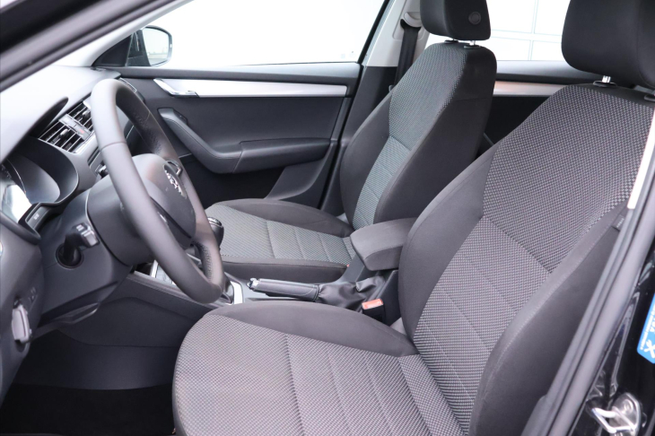 Škoda Octavia 1,4 TSI 103kW Serv.Kniha 1.Maj