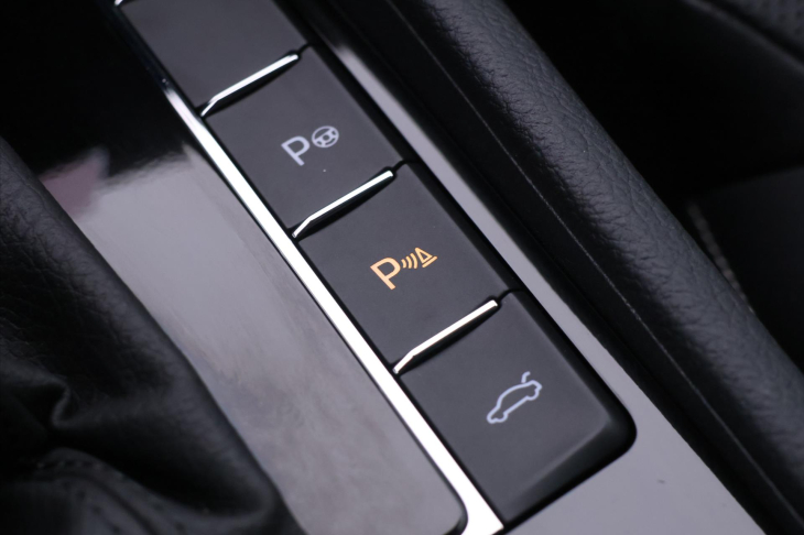 Škoda Superb 2,0 TDI 140kW DSG 4x4 L&K DPH