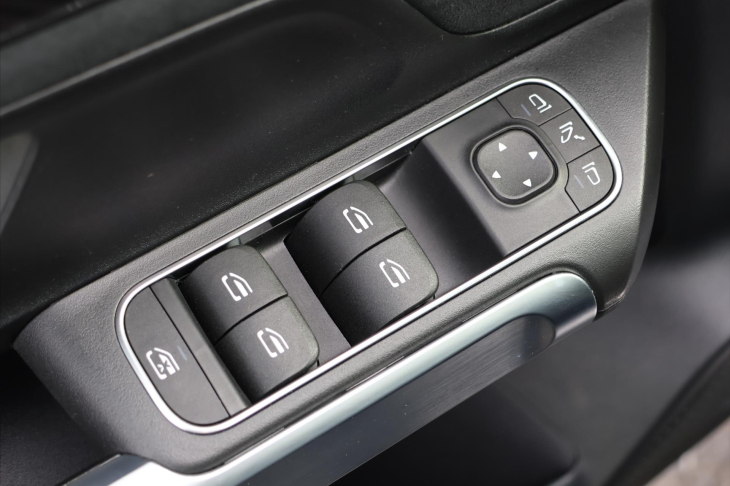 Mercedes-Benz GLB 2,0 200d 4MATIC AMG Premium Plus