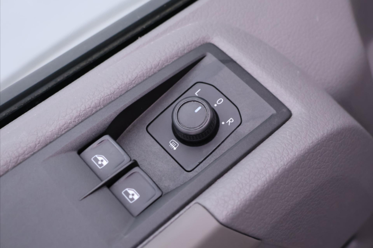 Volkswagen Crafter 2,0 TDI L2H2 Klima 1.Maj DPH