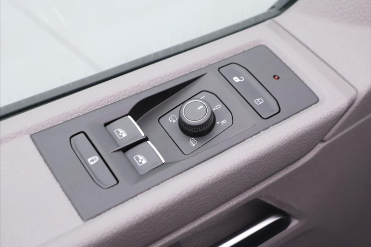 Volkswagen Caravelle 2,0 TDI 150kW DSG Long LED DPH