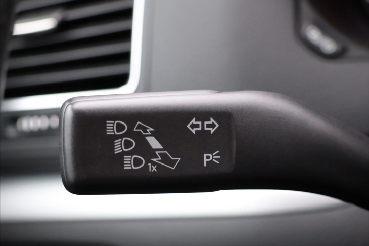 Volkswagen Sharan 2,0 TDI 130kW DSG Highline Xenon