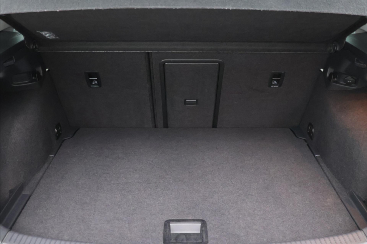 Volkswagen Golf 1,4 TSI 90kW Comfortline CZ