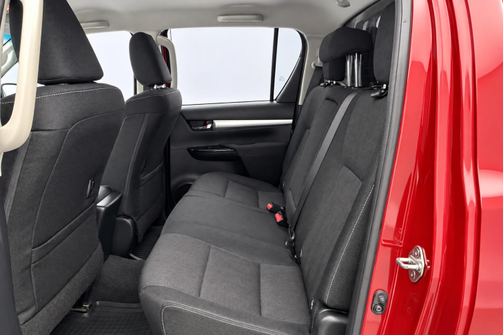 Toyota Hilux 2,4 D-4D 110kW 4x4 Aut. CZ DPH