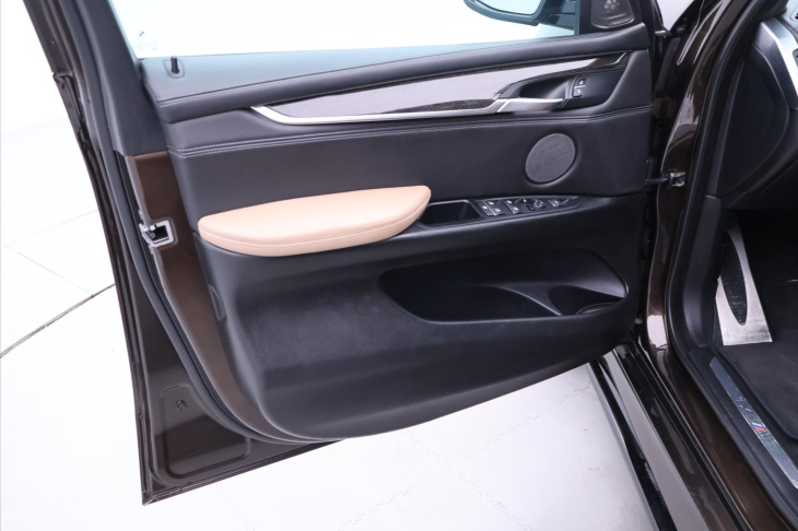 BMW X5 4,4 M40i 423kW xDrive Aut. CZ